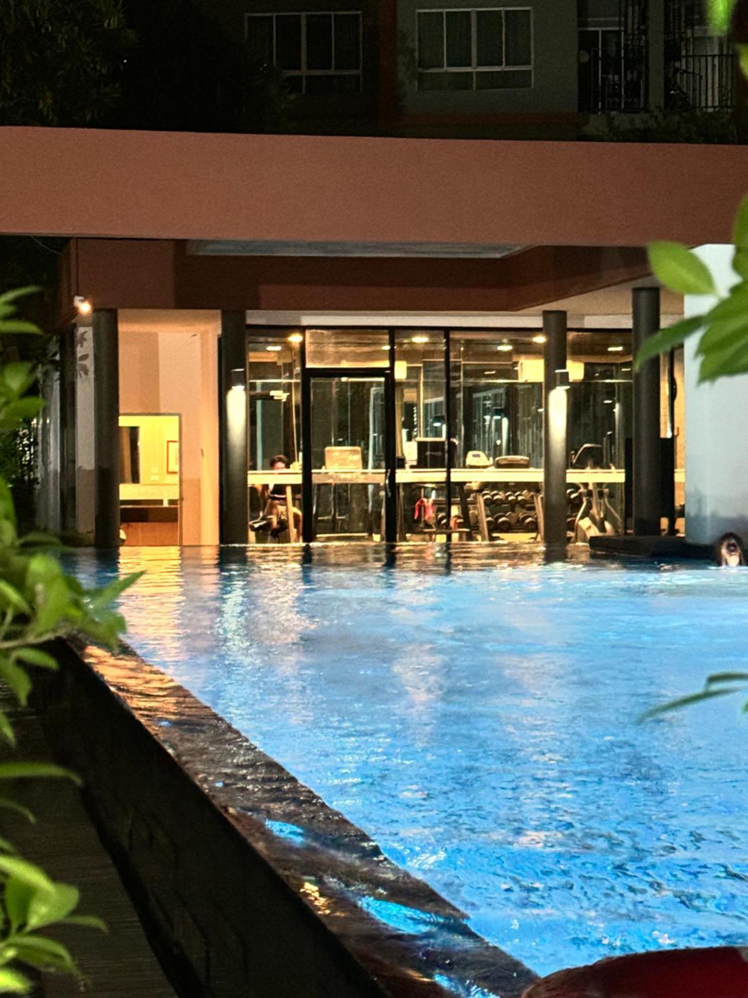 Lux Center Pangsapuri